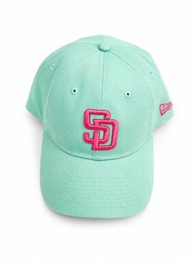 NWOT New Era San Diego Padres Mint Pink Logo Hat